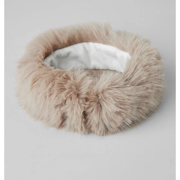 ALO Yoga Opulent faux fur Tan wintersun headband os nwt new with tags $118 - Picture 5 of 8